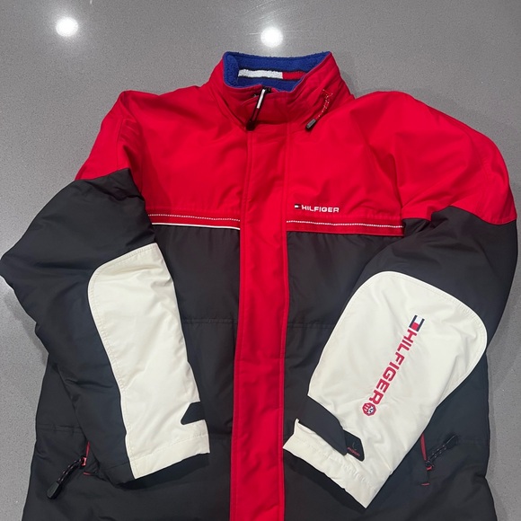 Tommy Hilfiger Red, Black, and White Men's Cold Stop Jacket Sz L - Picture 2 of 7